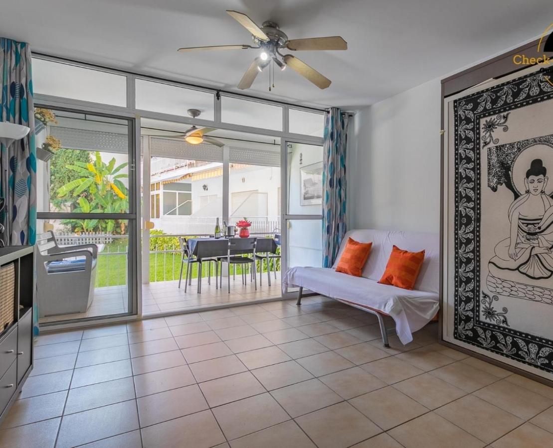 Apartamento El Oasis Vip-ตอร์เรโมลิโนส ภายนอก รูปภาพ